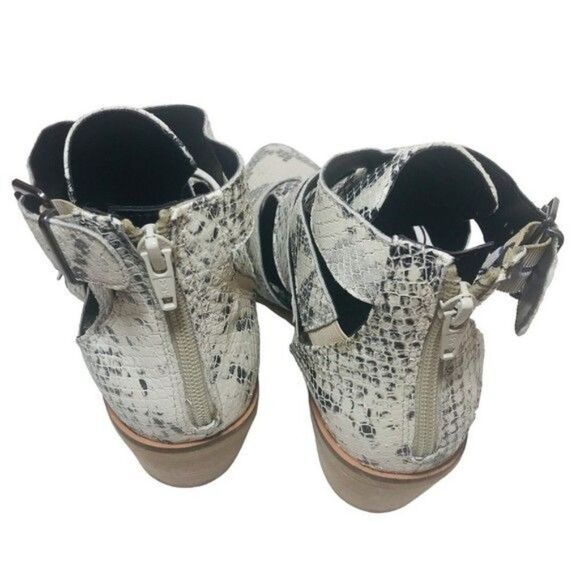 CREVO Jessamine Snake Embossed Genuine Leather Ankle Boots Size 10 NWOT - Picture 7 of 7